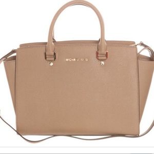 Michael Kors Selma